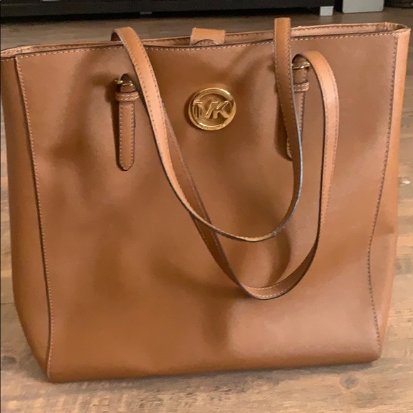 100% Authentic Mint Condition MK Purse - Picture 2 of 5